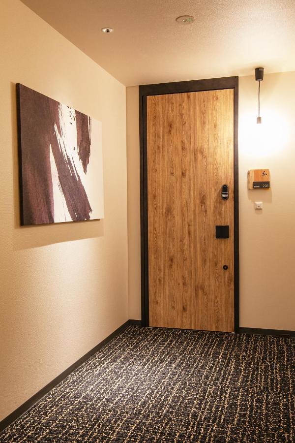 Grand Base Osu Aparthotel Nagoja Kültér fotó